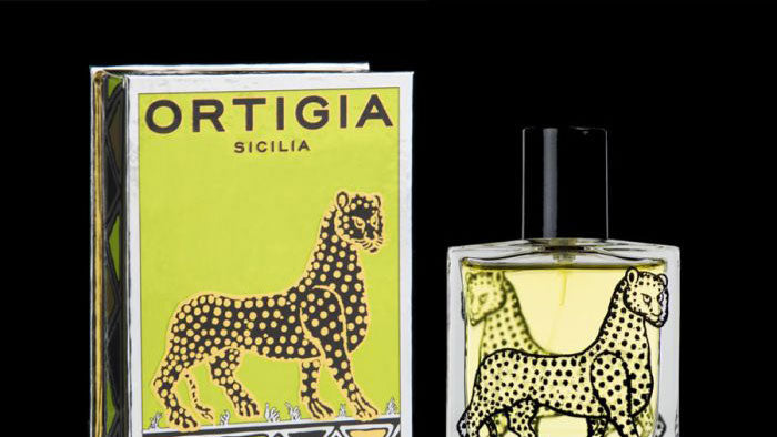 Lime di Sicilia perfume bottle and gift box with black background