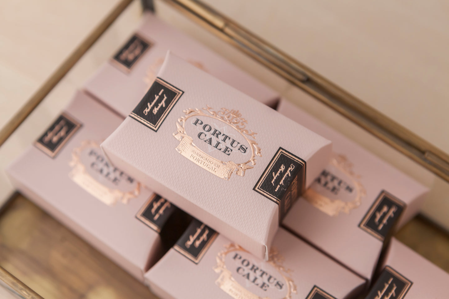 Castelbel Rosé Blush soap bar in matte pink packaging – luxury Portuguese skincare