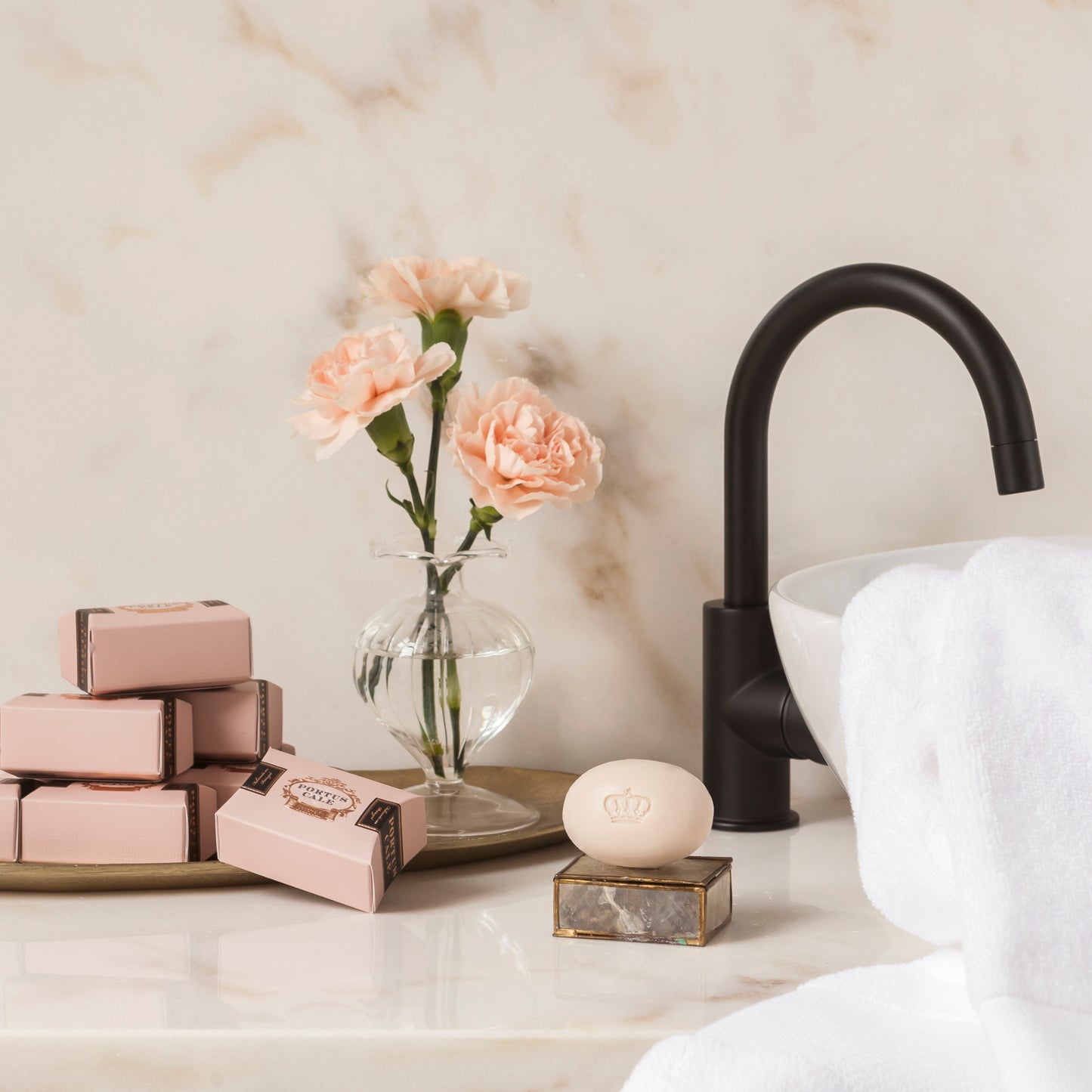 Castelbel Rose Blush soft floral soap bar gift presentation – luxury Portuguese skincare